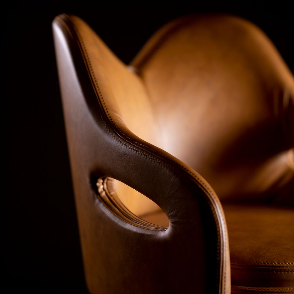 Chaises - Tabourets de Bar Mary Modernes, Cuir Caramel, Fabriqués à la Main au Portugal par Greenapple - GREENAPPLE DESIGN INTERIORS