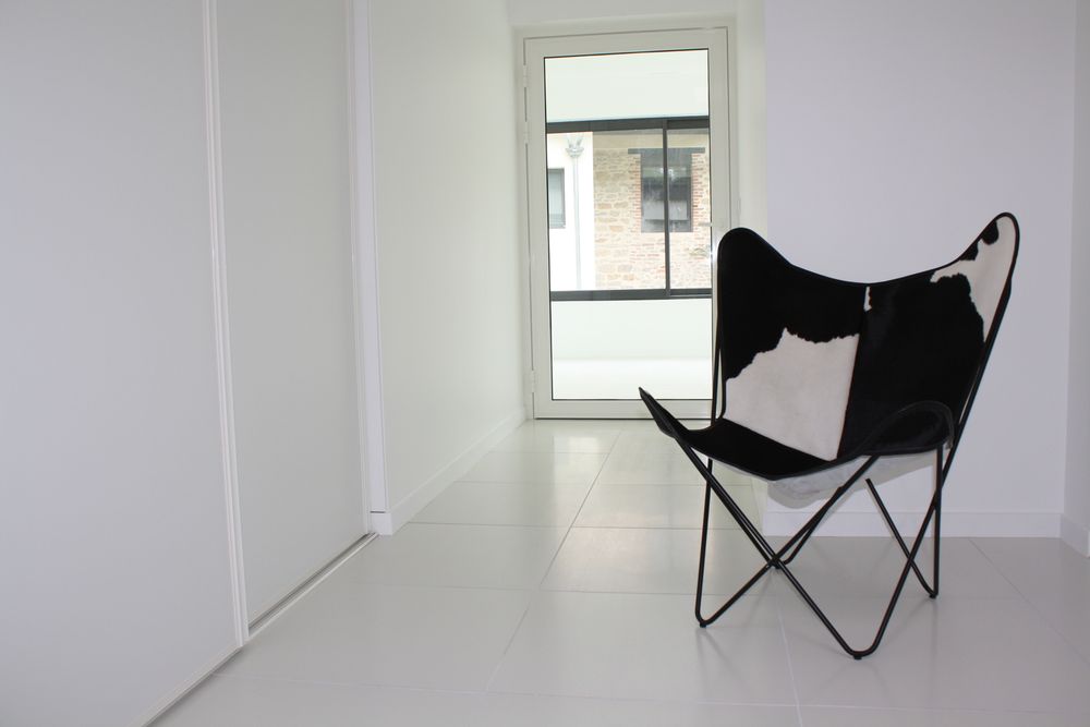 Objets design - Fauteuil en peau de vache naturelle - TERGUS
