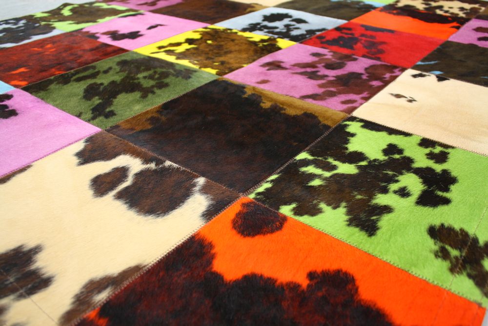 Tapis sur-mesure - Tapis en peau de vache teinté  - TERGUS