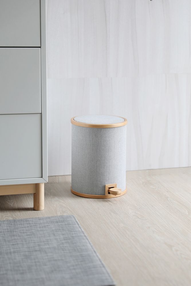Office furniture and storage - POMP Pedal Trash Bin - Fabric veneer - GUDEE