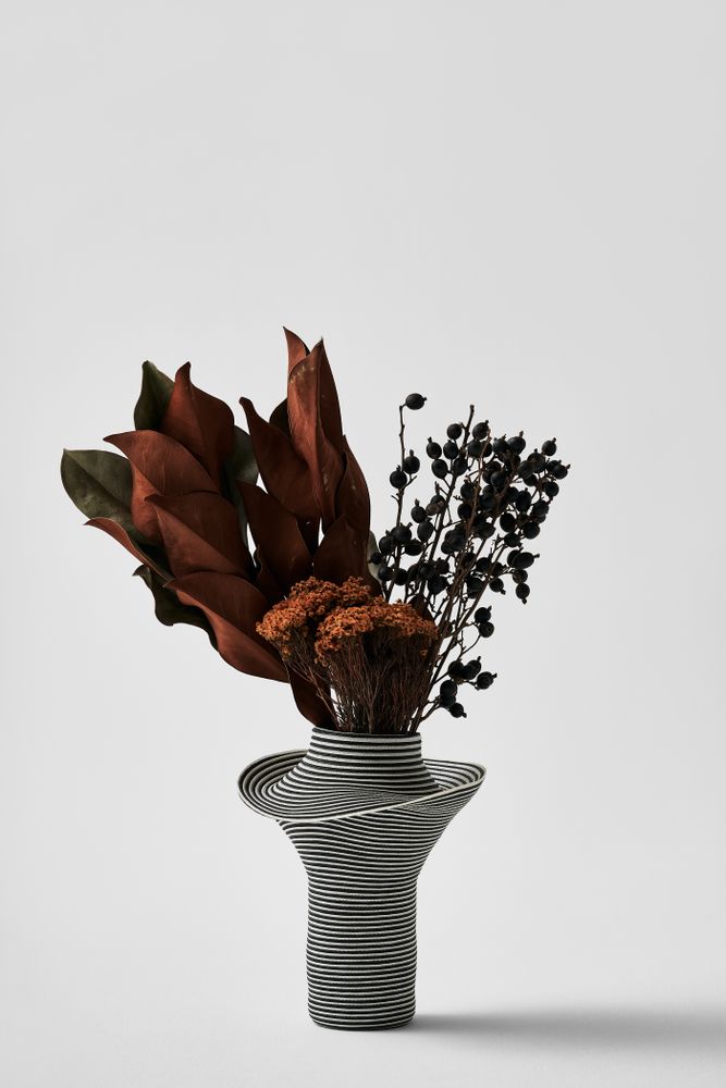 Décorations florales - stripe stripe / art object and vase - MOBJE