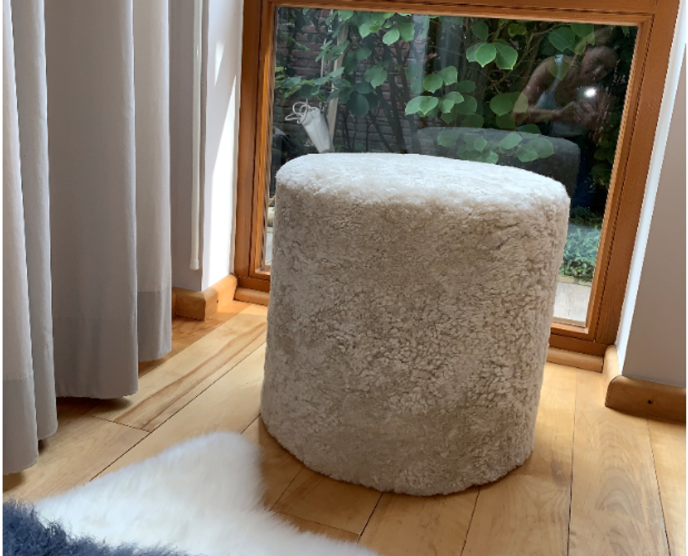 Comforters and pillows - Sheepskin Cushions - FIBRE BY AUSKIN