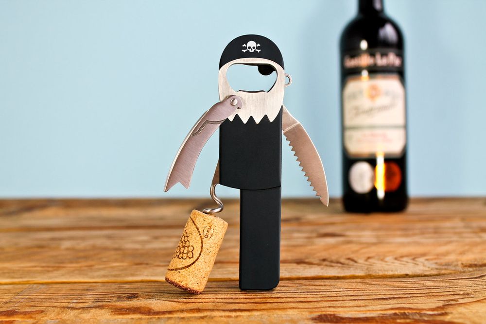 Gifts - Pirate corkscrew - SUCK UK