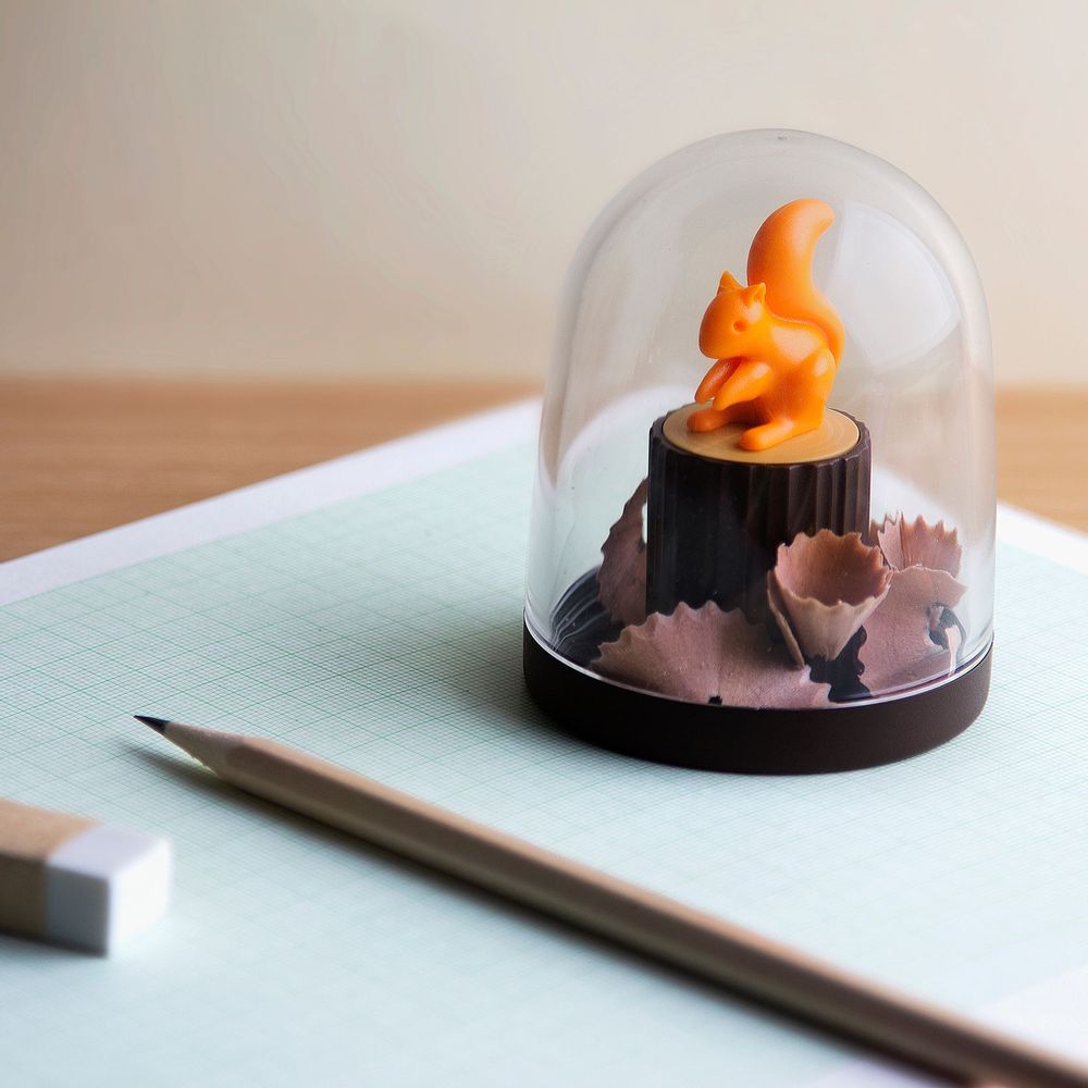 Gifts - Stationery : Bookend and Bookmark : Pencil sharpener  : Magnet  :100% recyclable. - QUALY DESIGN OFFICIAL