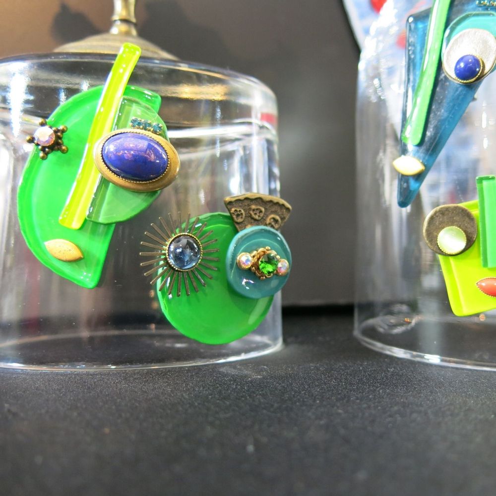 Jewelry - MINI FACE BROOCH - NATHALIE BORDERIE