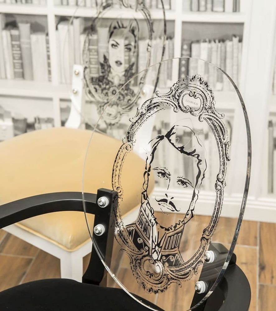 Office seating - La Capsule Royale Leopold Armchair - JADE + AMBER
