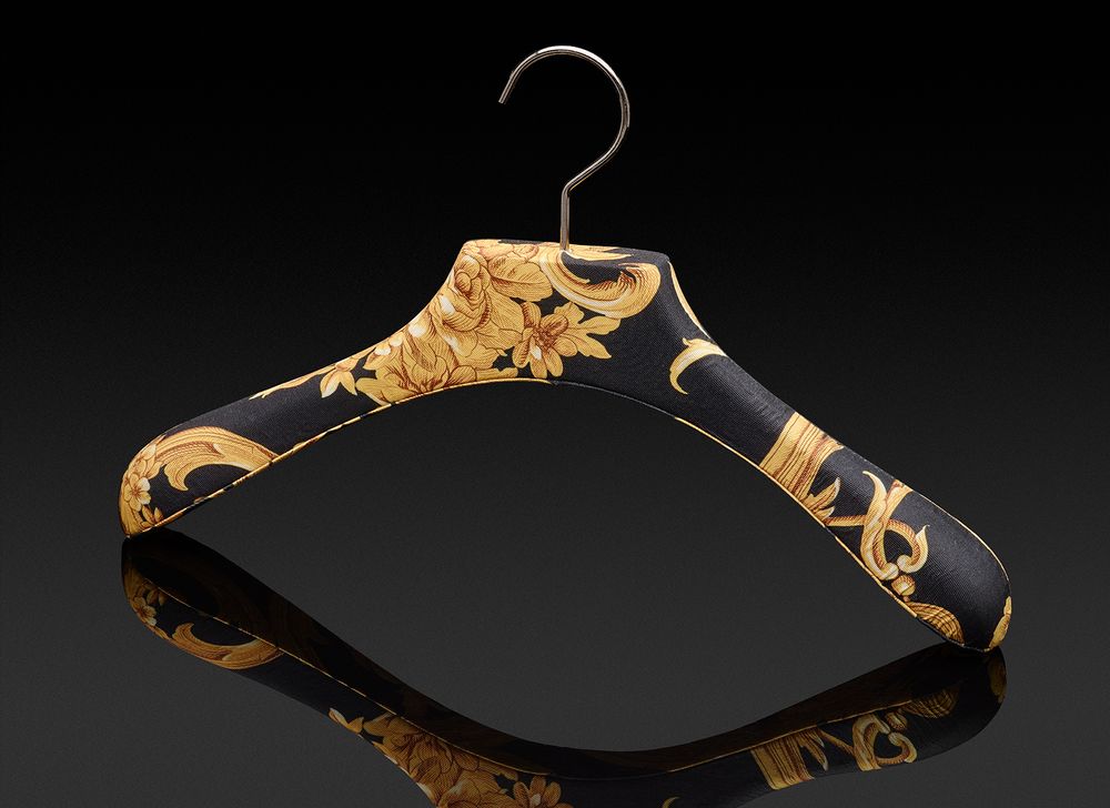 Dressings - Cintres gainés en tissu pour femmes - Collection ROYALE. - AUTHENTIQUES PARIS