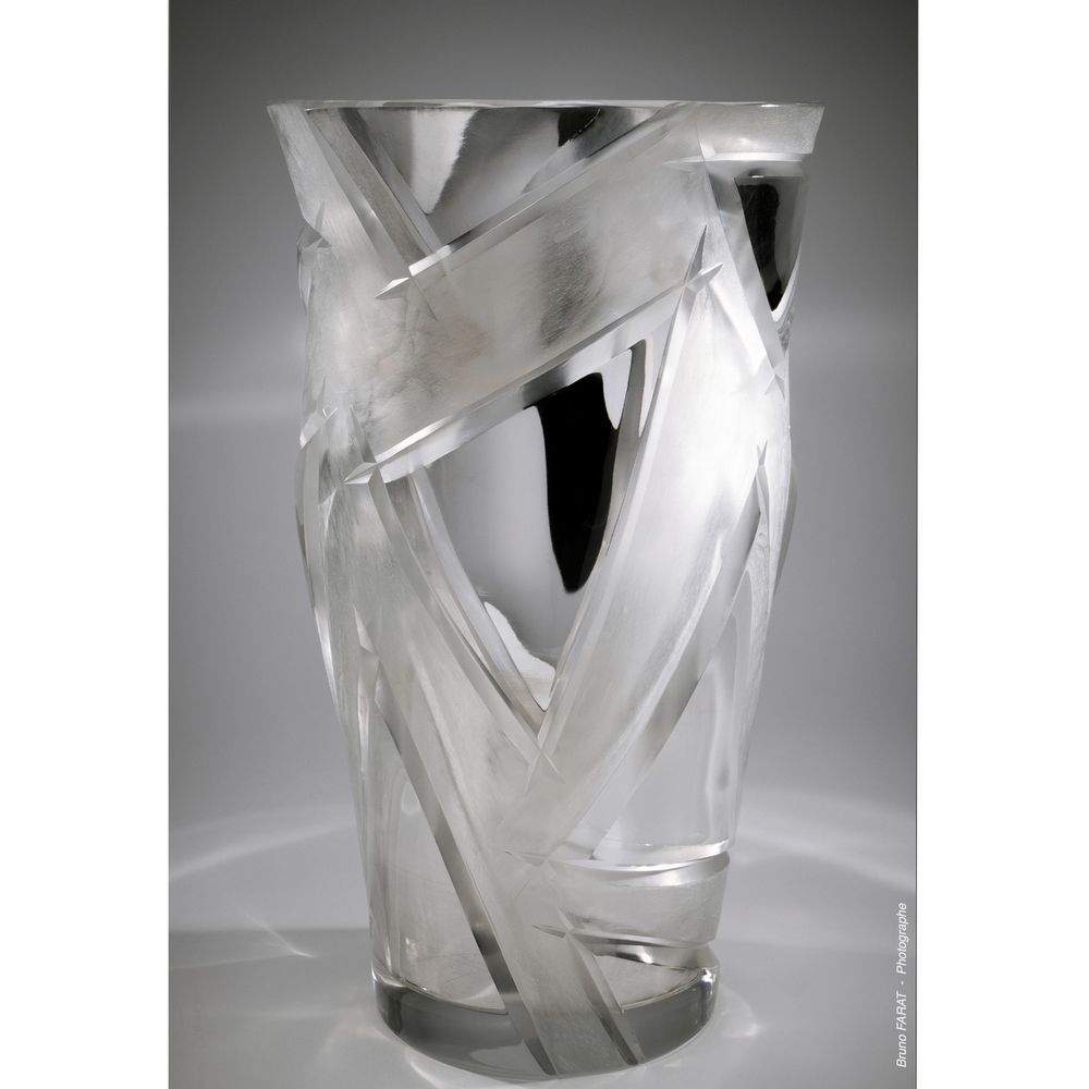 Vases - Vase en cristal taillé - Silver Triangle  - CRISTAL BENITO