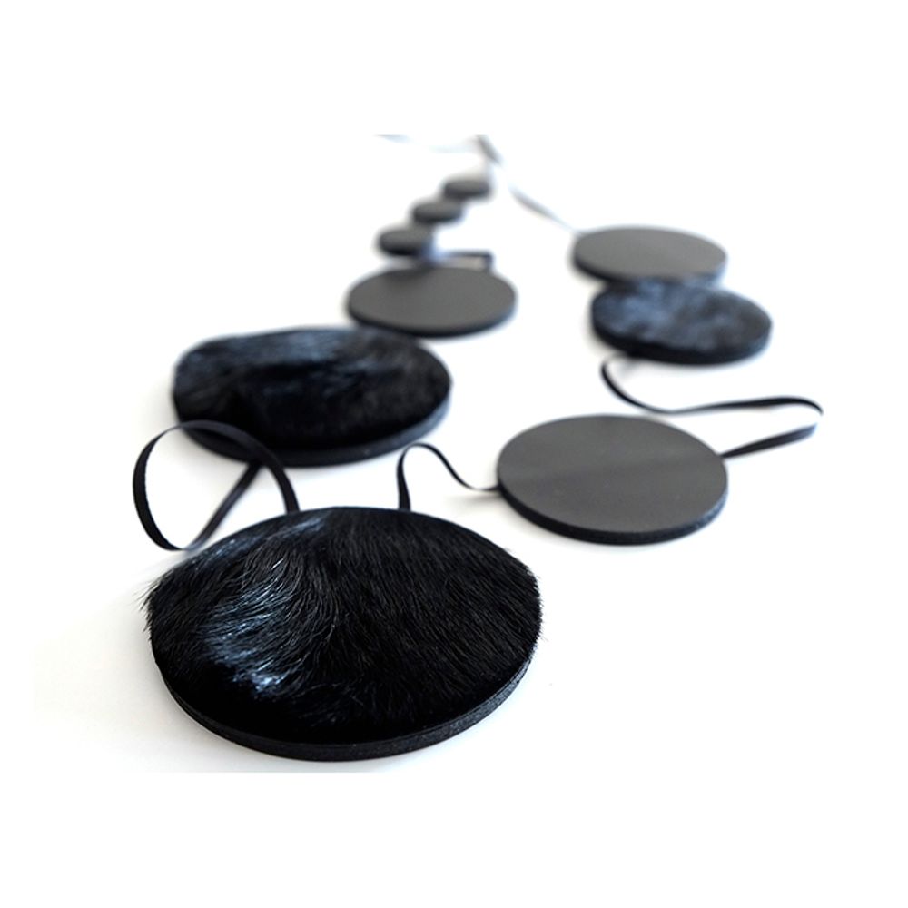 Cadeaux - Bijoux de cuir - Collier PERL' - SOPHIE • TERRIERE
