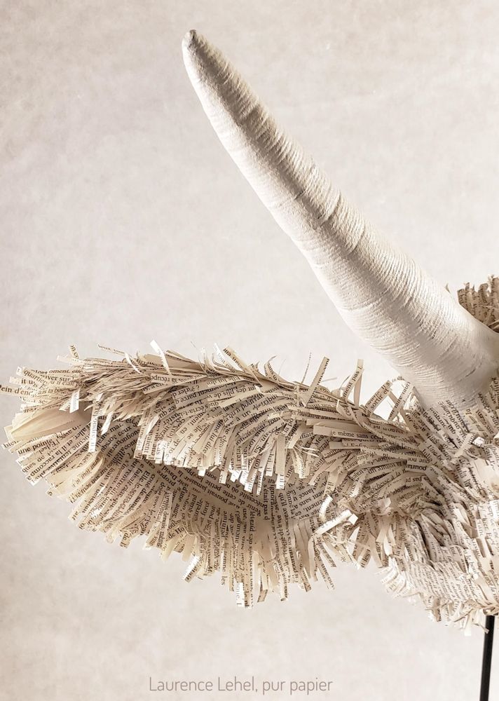 Unique pieces - My "pet totem" - paper sculpture - LAURENCE LEHEL