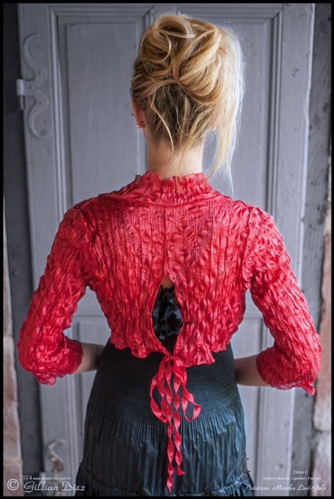 Apparel - Evening wear pleated bolero - LINÉ-GÖLZ