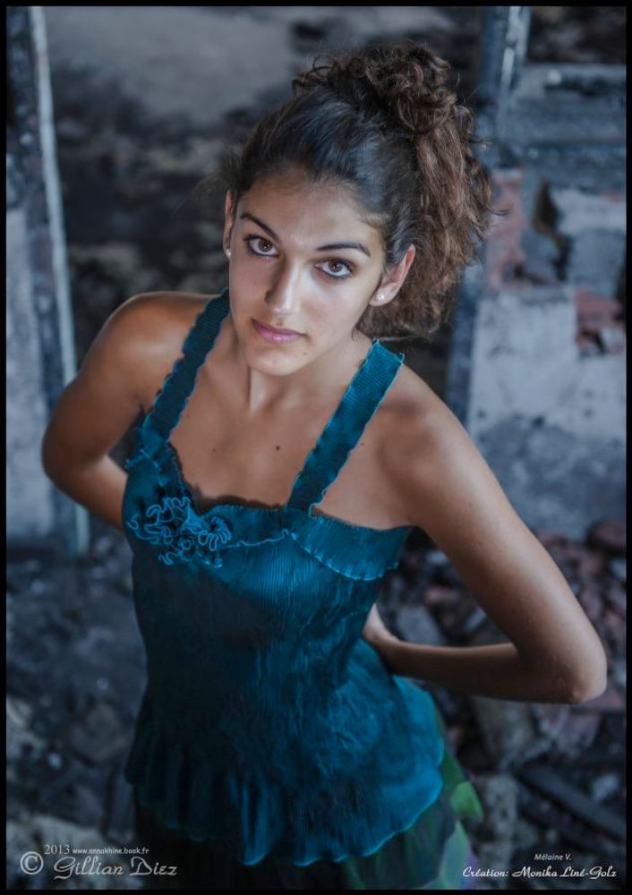 Apparel - Garment - pleated bustier -pleated top - LINÉ-GÖLZ