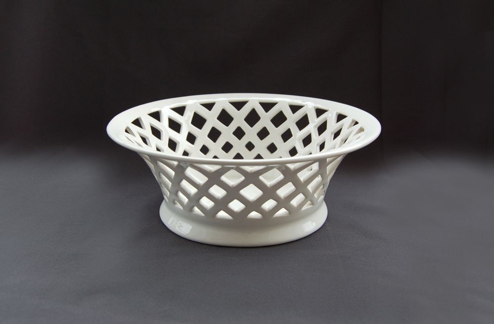 Objets de décoration - Corbeille Reynaud croisillons sur pied restauration. - BOURG-JOLY MALICORNE