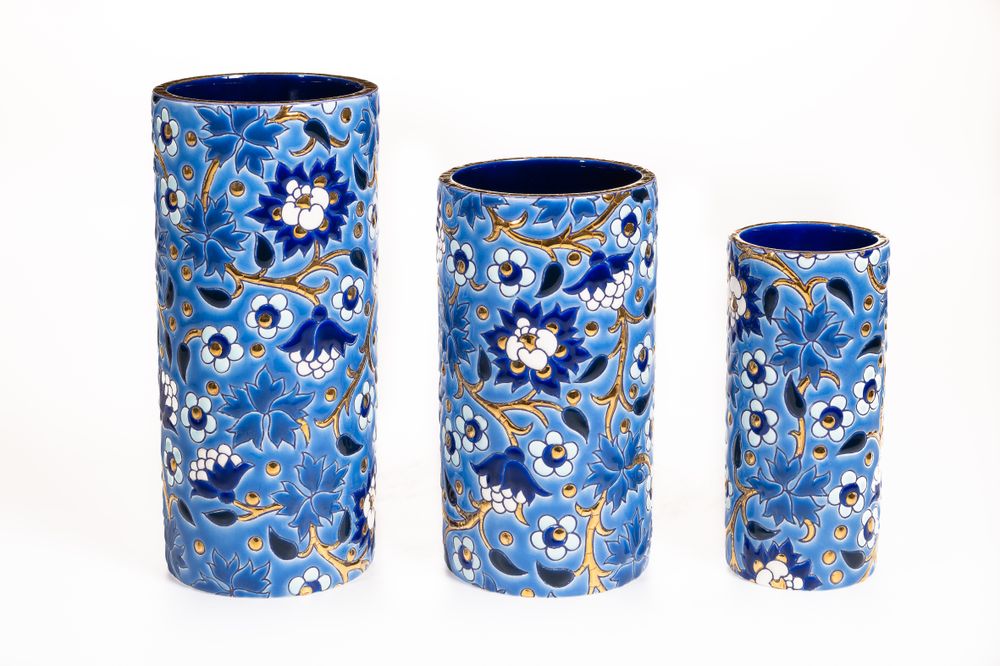 Vases - CORNET VASES (3 sizes). - MANUFACTURE DES EMAUX DE LONGWY 1798