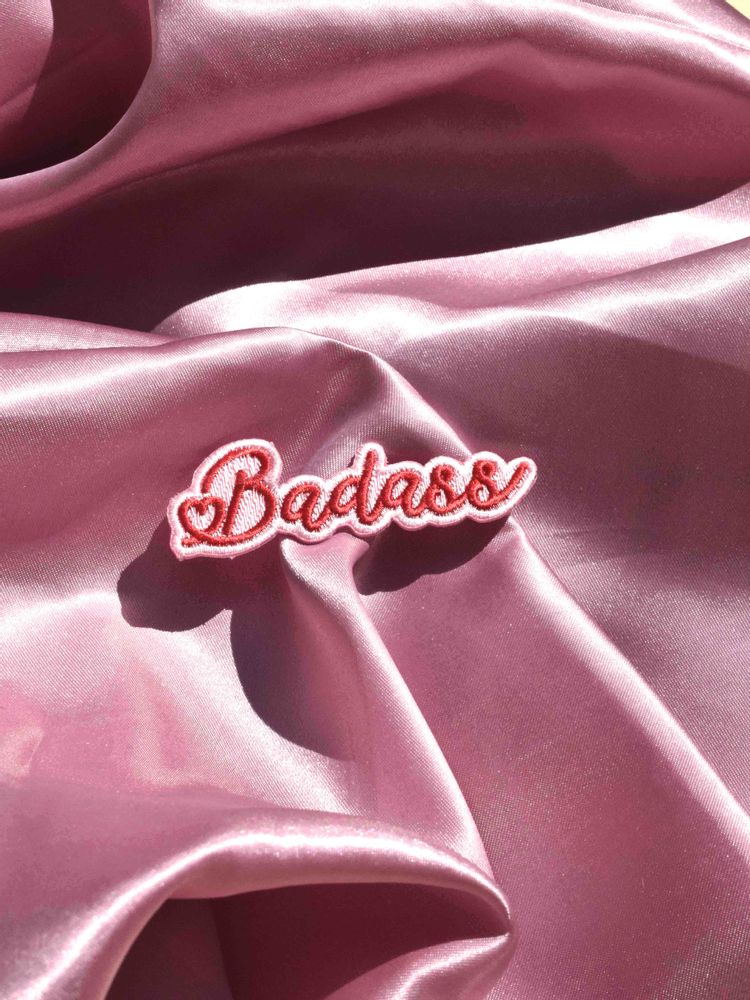 Prêt-à-porter - Écusson thermocollant Badass - MALICIEUSE