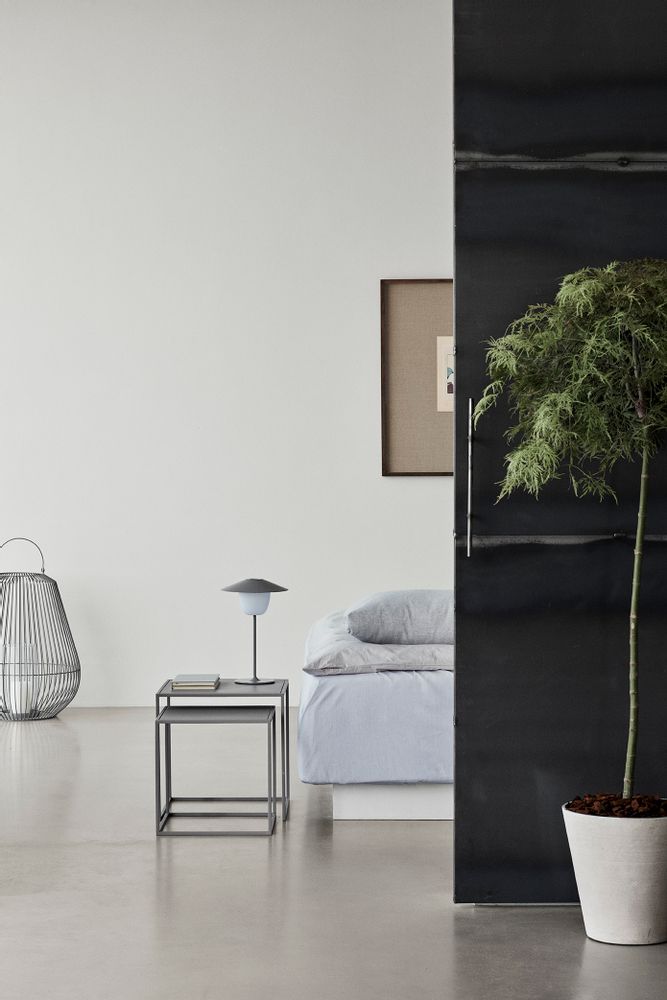 Decorative objects - Flower Pot -COLUNA- - BLOMUS