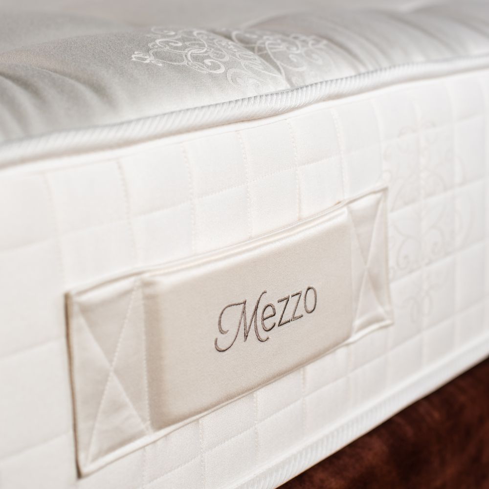 Literie pour hôtels - Matelas MEZZO - BONNET MANUFACTURE DE LITERIE