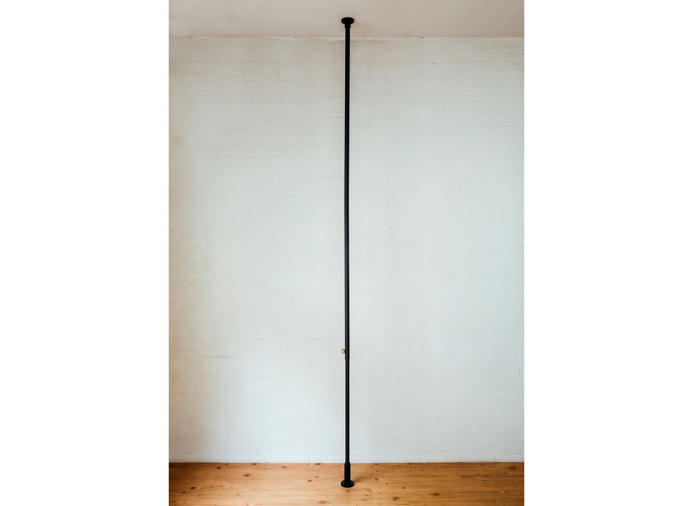 Shelves - 003 Tension Rod C Black (Vertical) - DRAW A LINE
