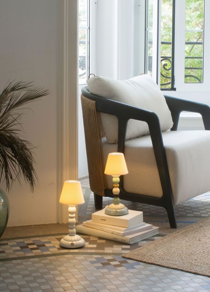 Table lamps - Firefly Collection - Lladró Handmade Porcelain Lighting - LLADRÓ