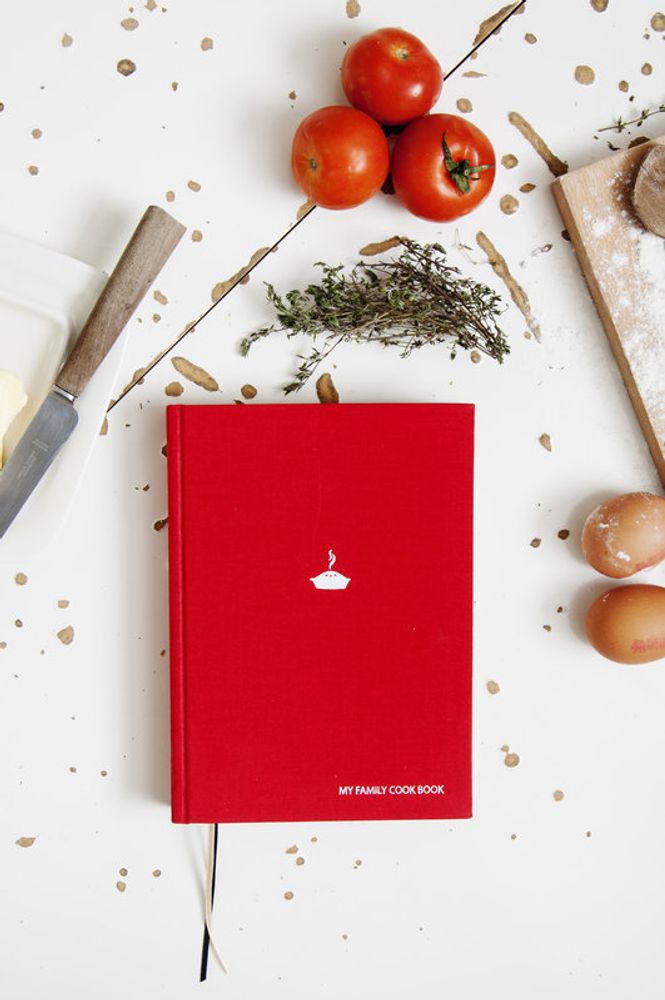 Gifts - My family cookbook - SUCK UK