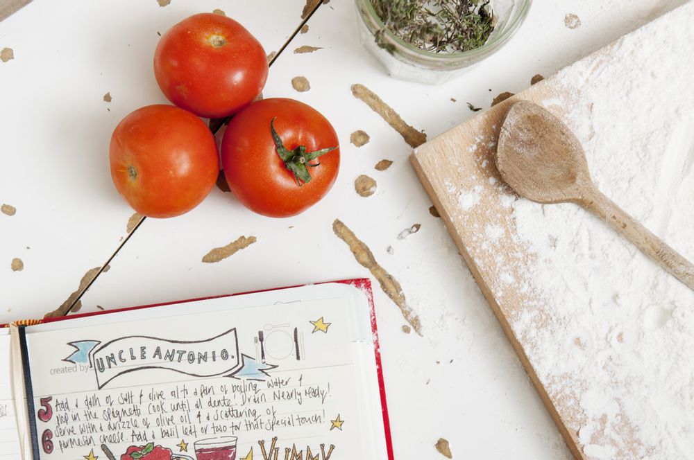 Gifts - My family cookbook - SUCK UK