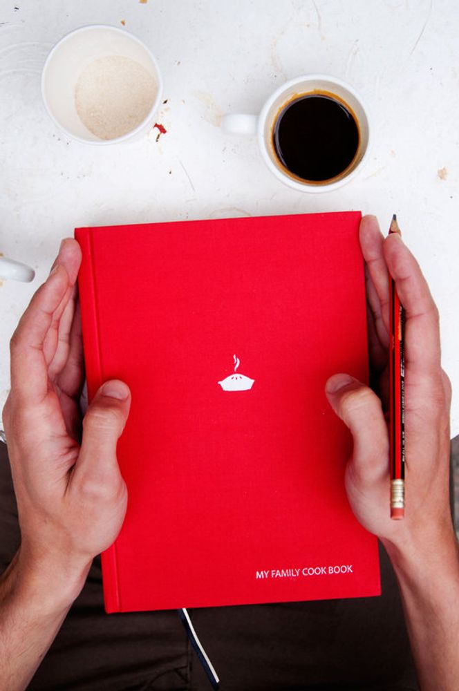 Gifts - My family cookbook - SUCK UK