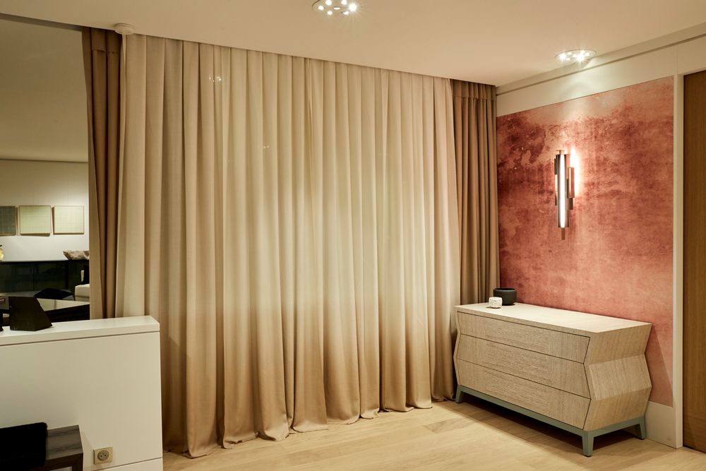 Curtains and window coverings - A Mano Velo Curtain in Alpaca and Silk. - INATA