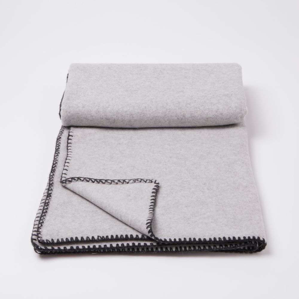 Plaids - Couverture feutrée en cachemire doux gris - MIRROR IN THE SKY CASHMERE