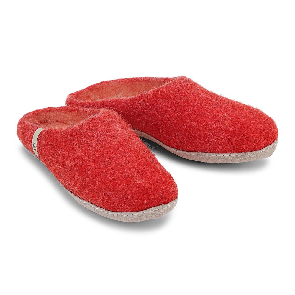 Other bath linens - Wellness - Slippers – Fair Trade – Handmade in wool – Danish design – Made in Nepal - EGOS COPENHAGEN