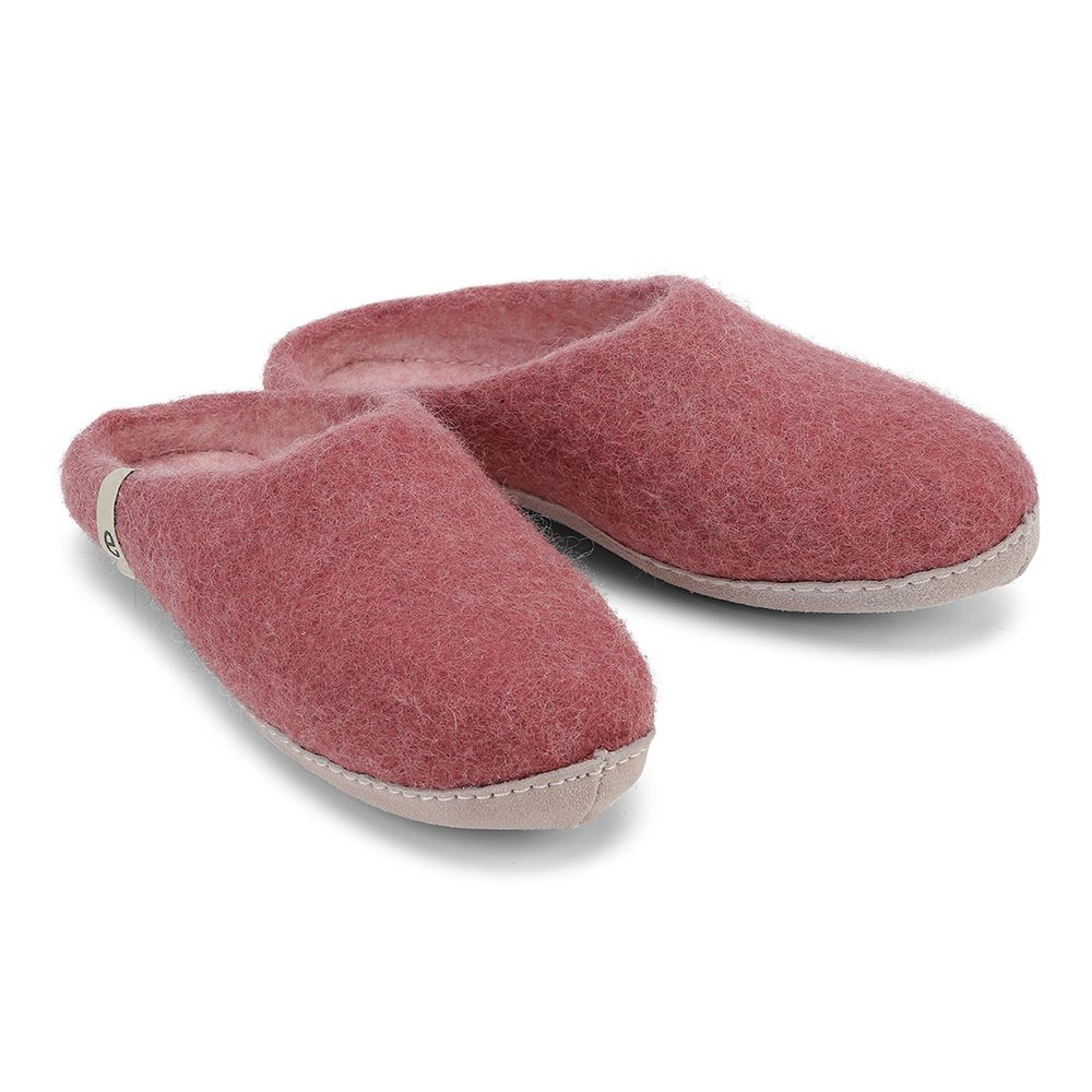 Other bath linens - Wellness - Slippers – Fair Trade – Handmade in wool – Danish design – Made in Nepal - EGOS COPENHAGEN