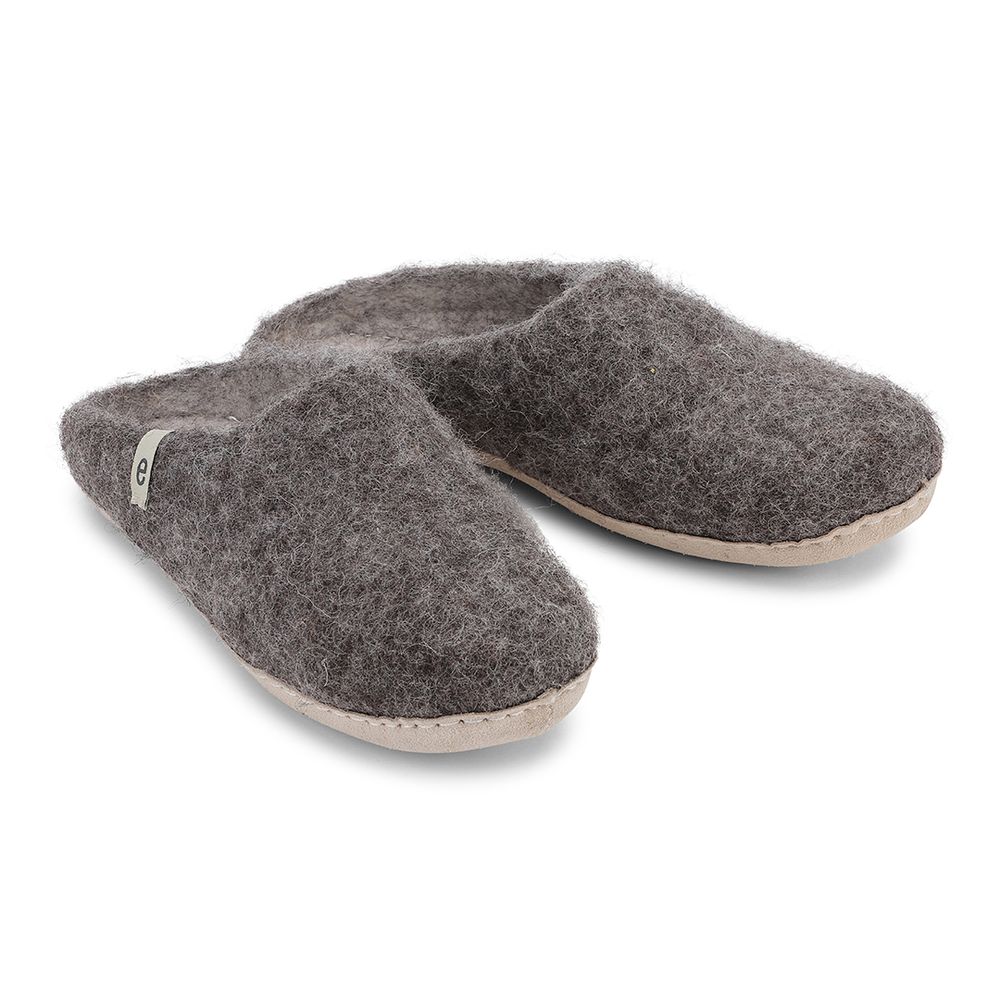 Other bath linens - Wellness - Slippers – Fair Trade – Handmade in wool – Danish design – Made in Nepal - EGOS COPENHAGEN