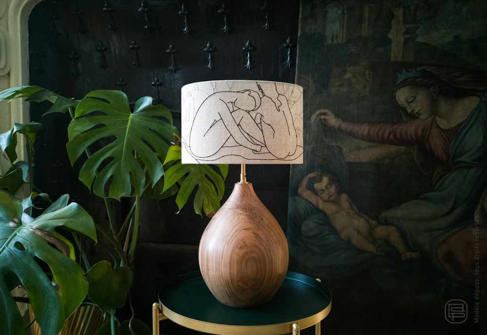 Objets design - Lampe Titia, abat-jour broderie - LOU DE PRAY