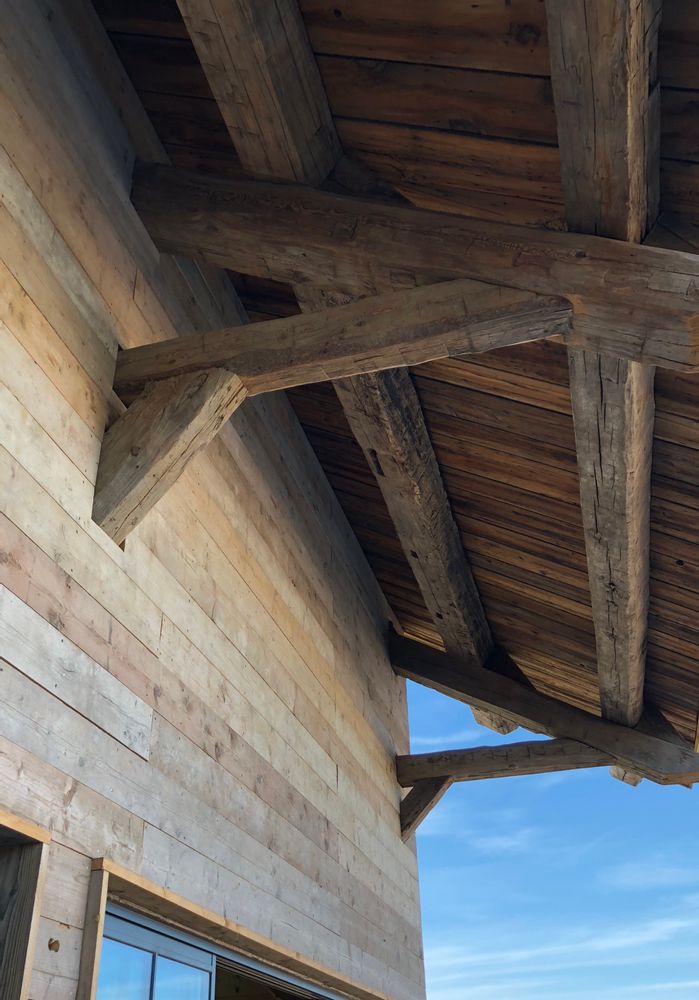 Revêtements muraux - Bardage bois d'échaffaudage - ATMOSPHÈRE ET BOIS