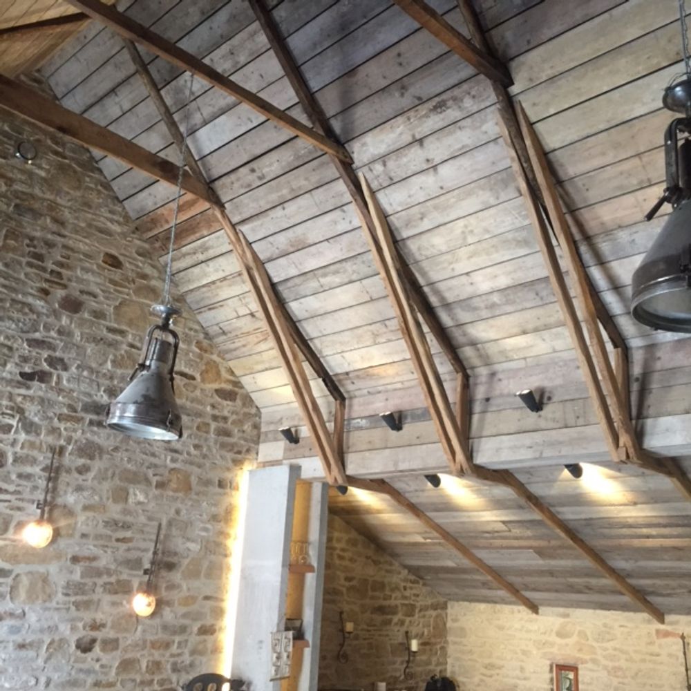Revêtements muraux - Bardage bois d'échaffaudage - ATMOSPHÈRE ET BOIS