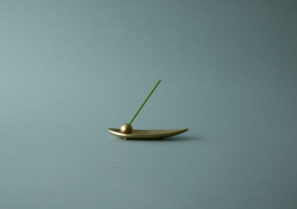 Decorative objects - Incense Burner Set brass/tin - Bamboo Leaf - with incense sticks - NOUSAKU
