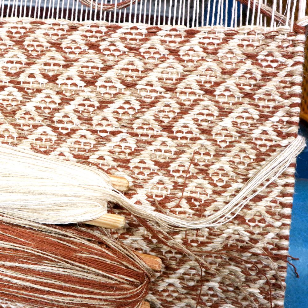 Tapis sur-mesure - Tapis d'extérieur tissés à la main - DESISTART GROUP