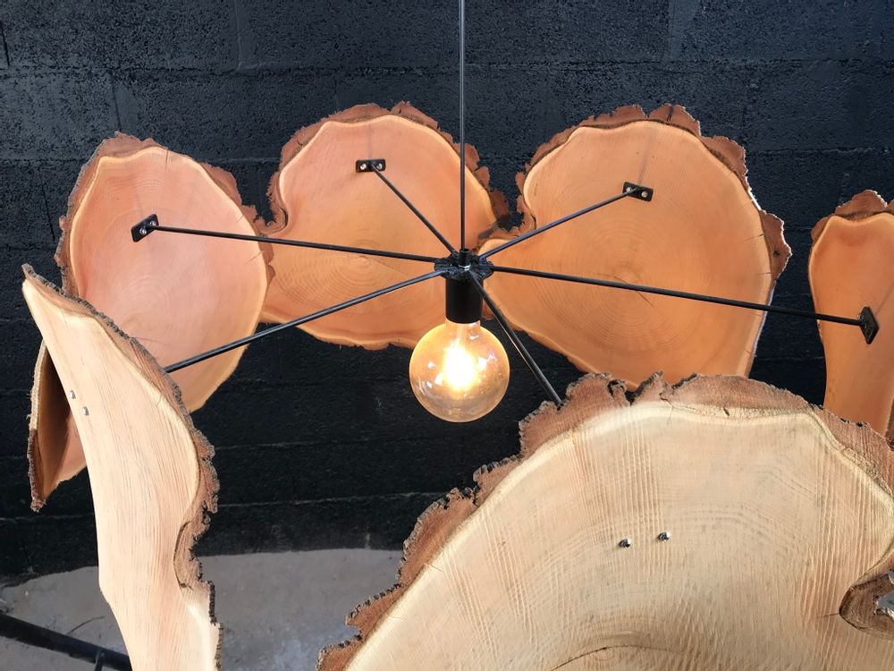 Objets de décoration - lustre en tranches de bois - DECO-NATURE