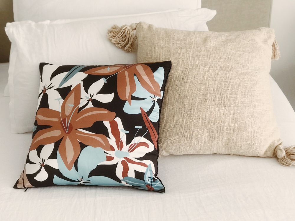 Fabric cushions - DALILA silk cushion - MY FRIEND PACO
