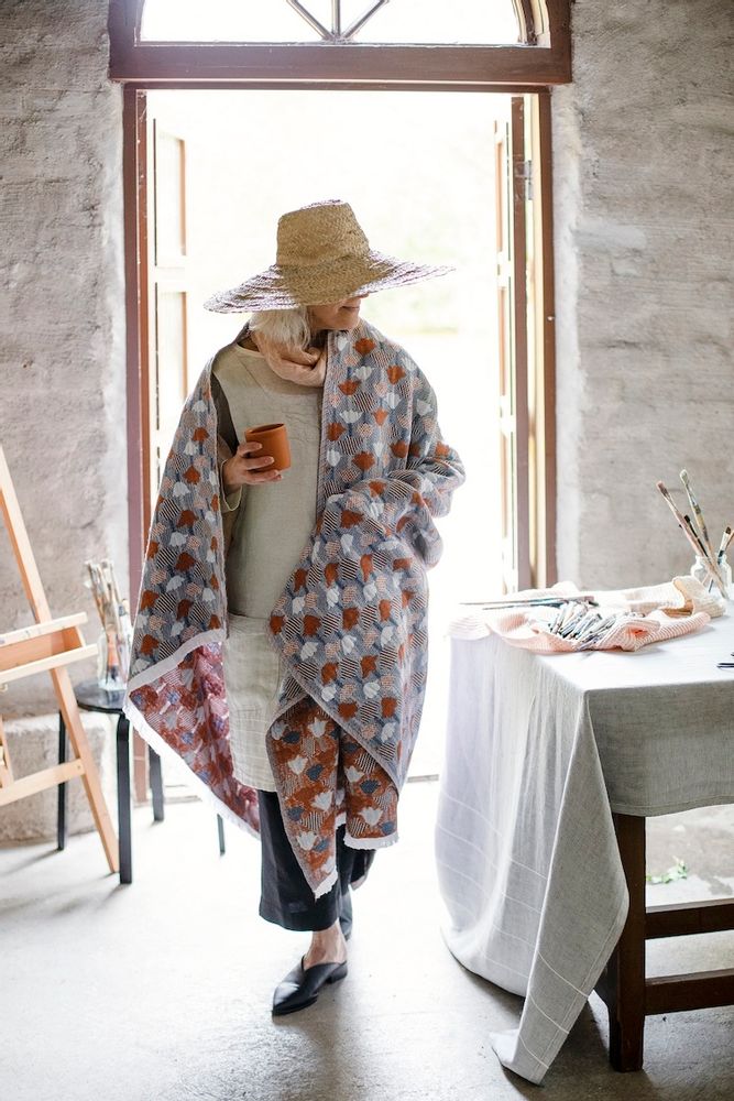 Throw blankets - TULPPAANI blanket - LAPUAN KANKURIT OY FINLAND