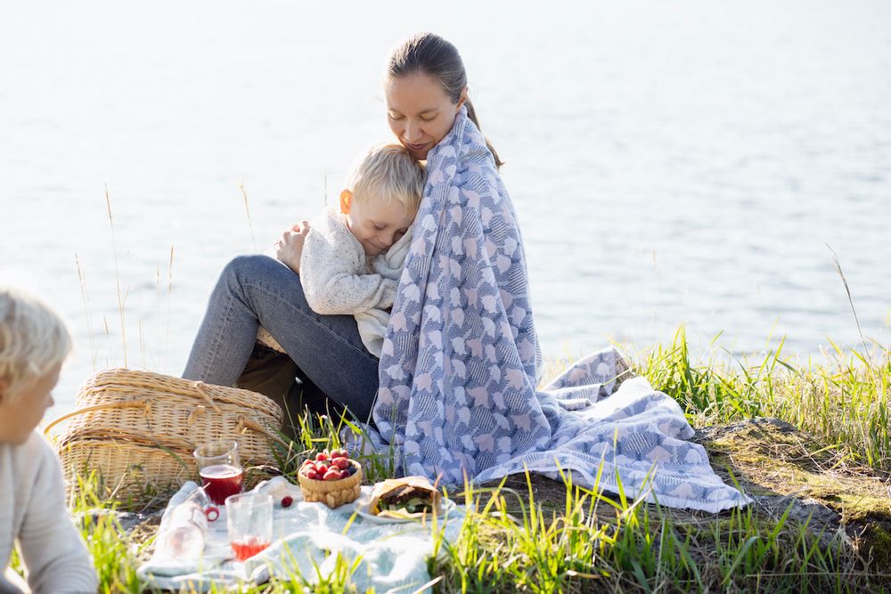 Throw blankets - TULPPAANI blanket - LAPUAN KANKURIT OY FINLAND
