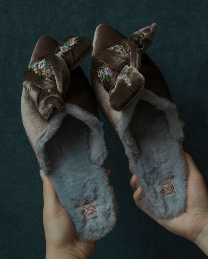 Shoes - Mules with a baw and natural merino fur - RXBSHOES