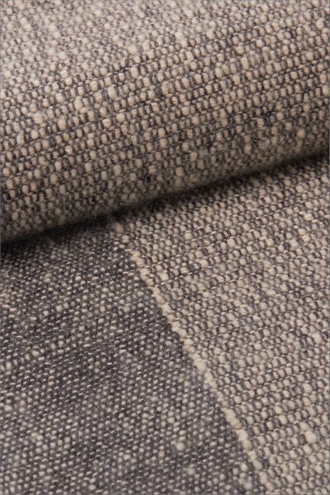 Homewear - Couvertures et coussins en cachemire filés à la main - MIRROR IN THE SKY