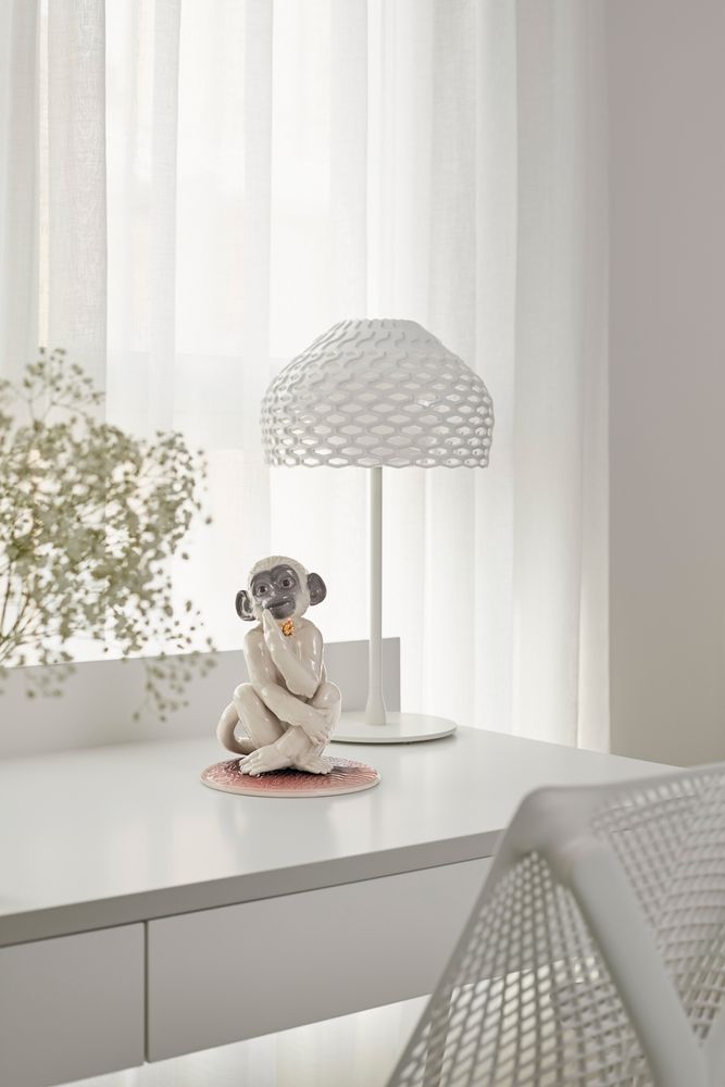 Sculptures, statuettes and miniatures - Little Monkey - Lladró Handmade Porcelain - LLADRÓ