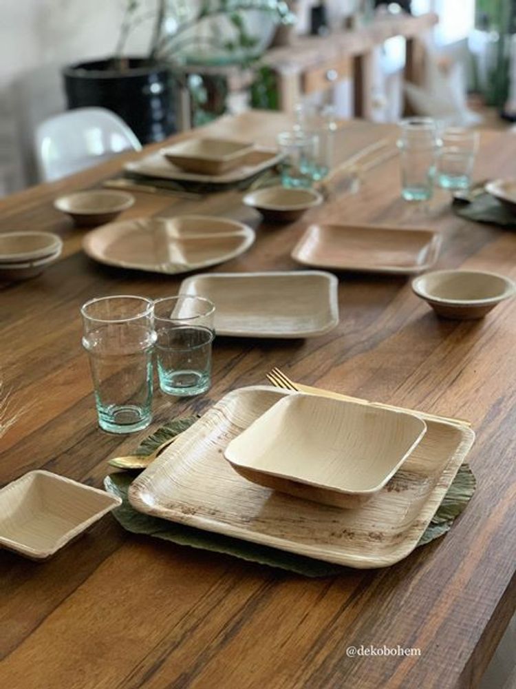 Assiettes au quotidien - Lot de 10 Assiettes carrées (25x25cm)à diner en feuilles de Palmiers - ARECABIO