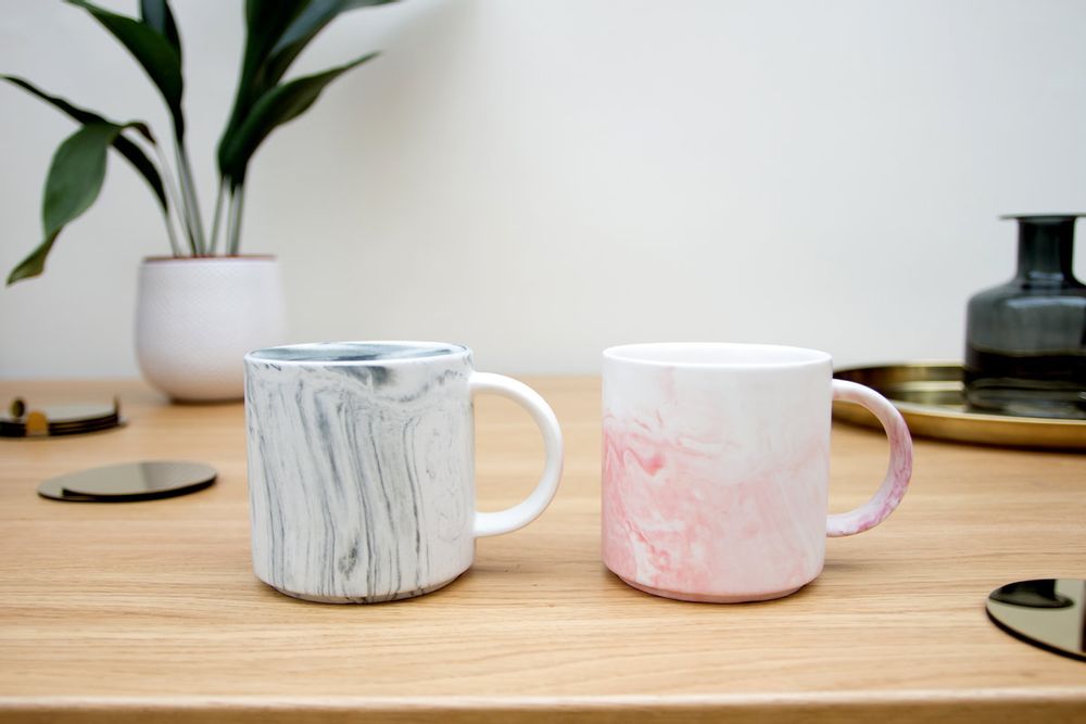 Tea and coffee accessories - Marble Effect Mugs - SUCK UK