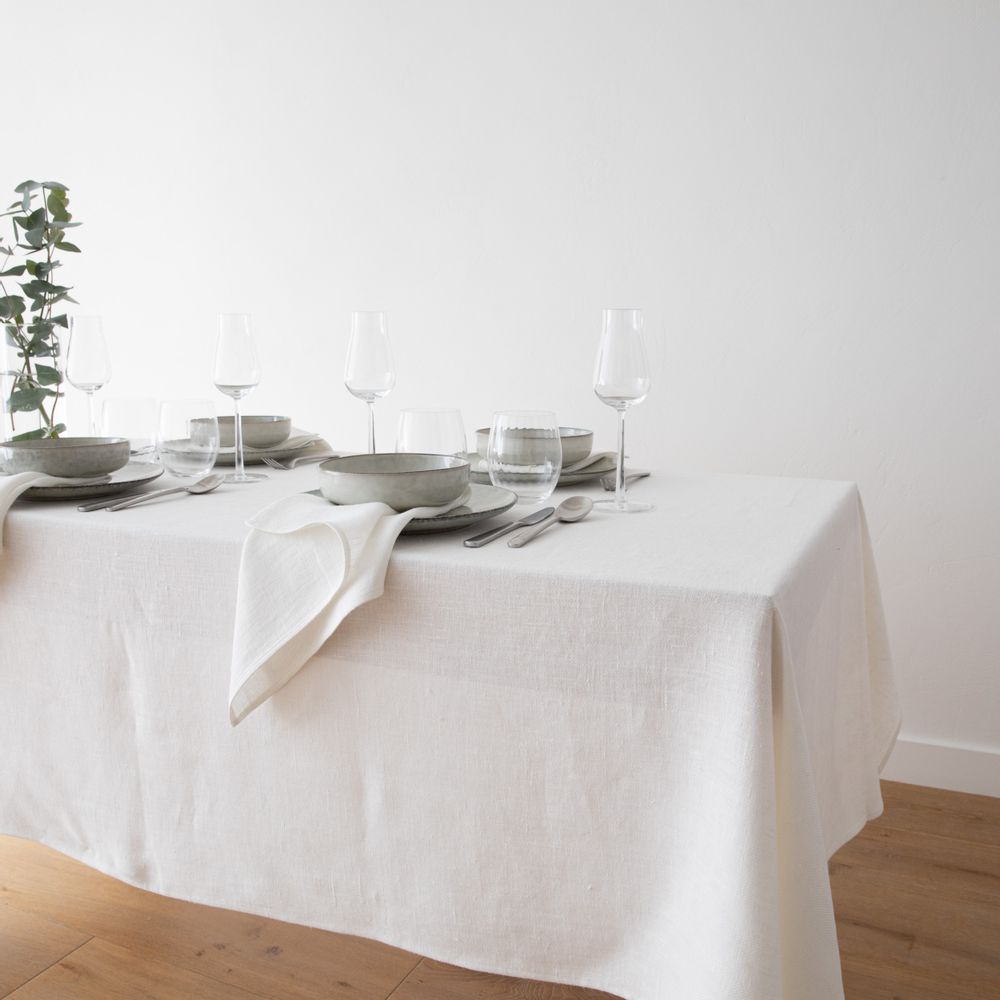 Table linen - LinenMe Lara Tablecloth and Napkins - LINENME
