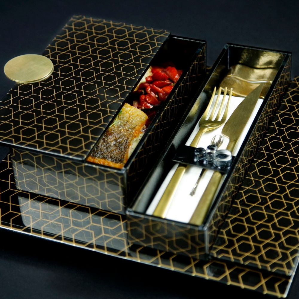 Caskets and boxes - Small rectangular Bento Box, black and gold - MYGLASSSTUDIO