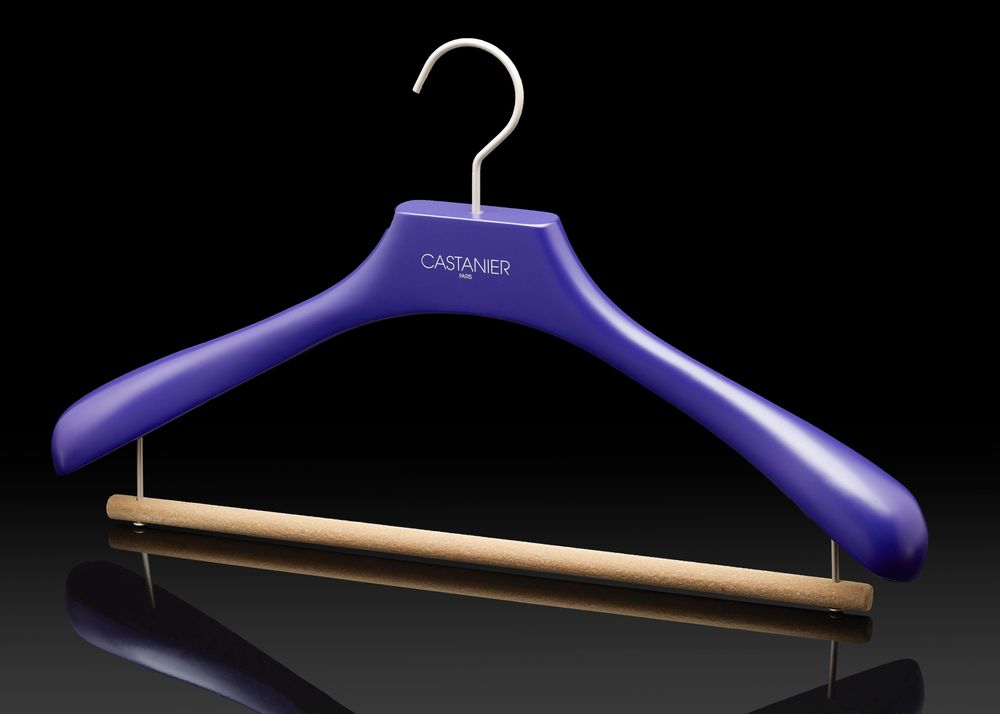 Customizable objects - Custom Wooden Hangers - Elegance Collection - AUTHENTIQUES PARIS