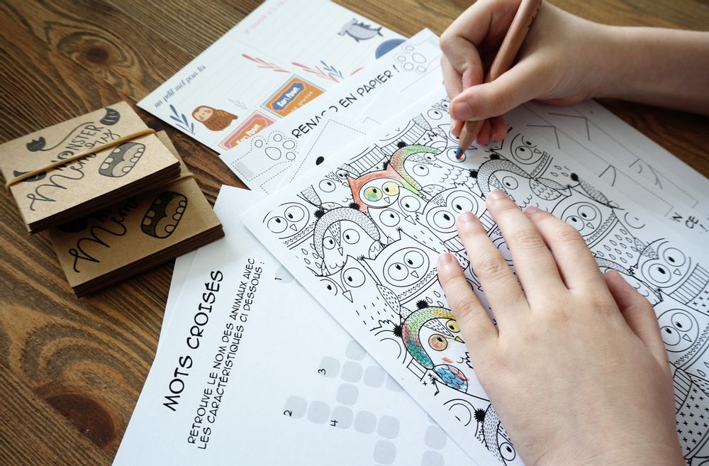 Loisirs créatifs pour enfant - Loisirs - Pochette Occupe ton enfant - AGENT PAPER