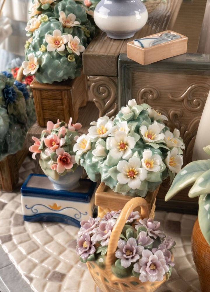 Sculptures, statuettes et miniatures - Flower's Market - Lladró High Porcelain Édition limitée faite à la main - LLADRÓ